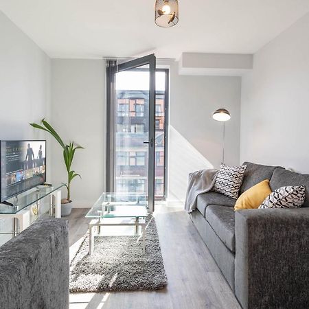 New Build - 2 Bed Snug Modern Apartment - Juliet Balcony - Roof Top Terrace - Digbeth, Birmingham City Centre - Free Netflix & Smart Tv Exterior photo